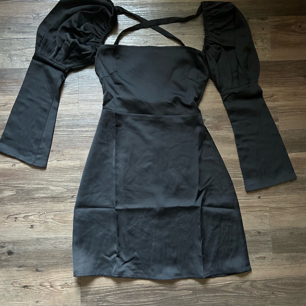 Chic Long Sleeve Black Dress